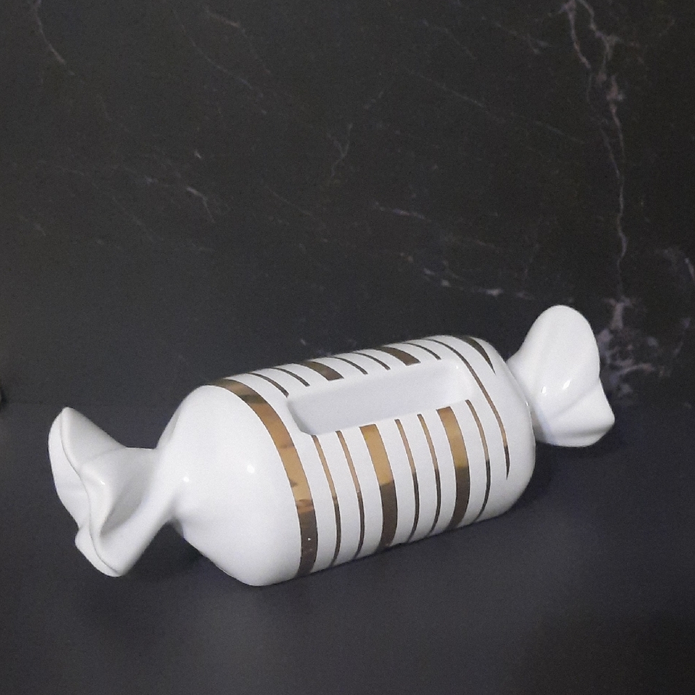 Christmas Candy Cell Phone Dock. White and Gold Ceramic.
